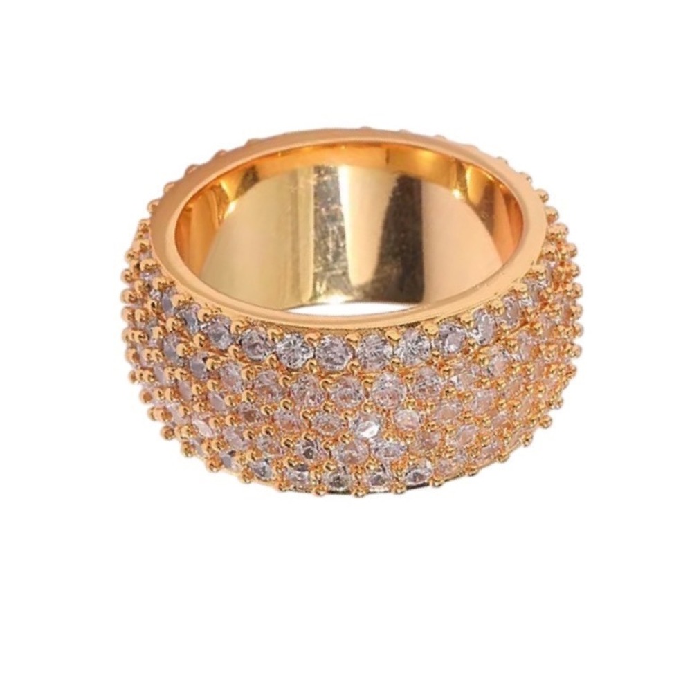 NEW Sparkling 11MM 18 K Gold Plated Band Ring   CZ Statement Ring Womens Size 7‎
